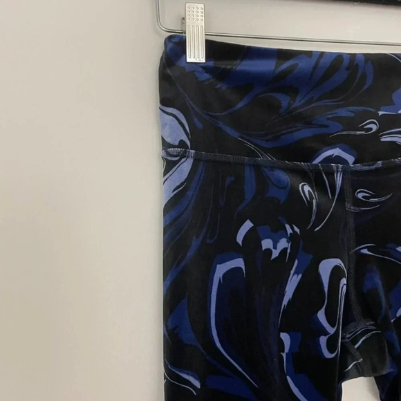 Athleta Elation Velvet Tight Agate Paisley Leggings Size Small - Picture 5 of 7